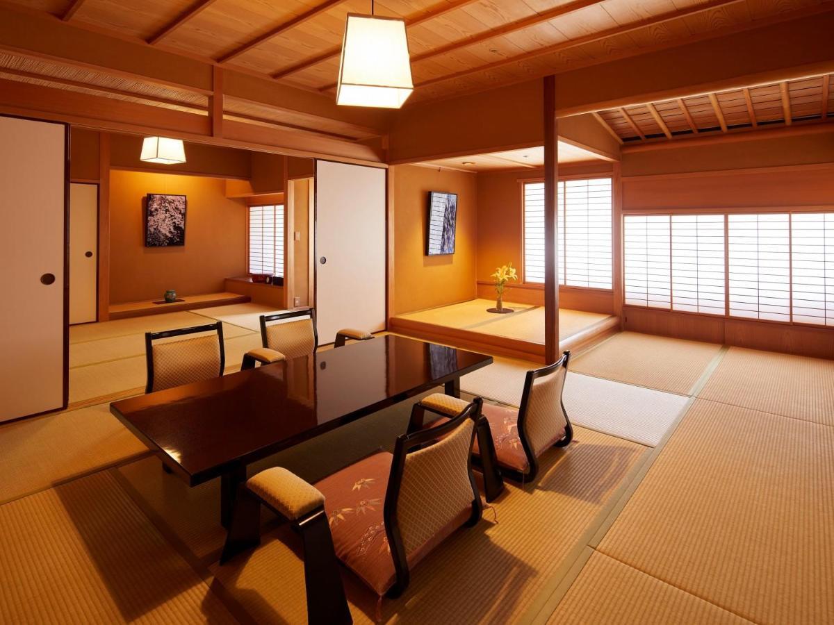 Yamatoya Honten Macujama Exteriér fotografie